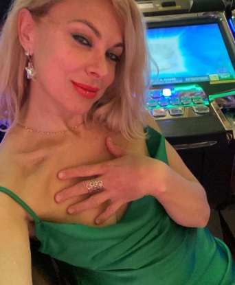 Зина, 42 года, 2 размер груди